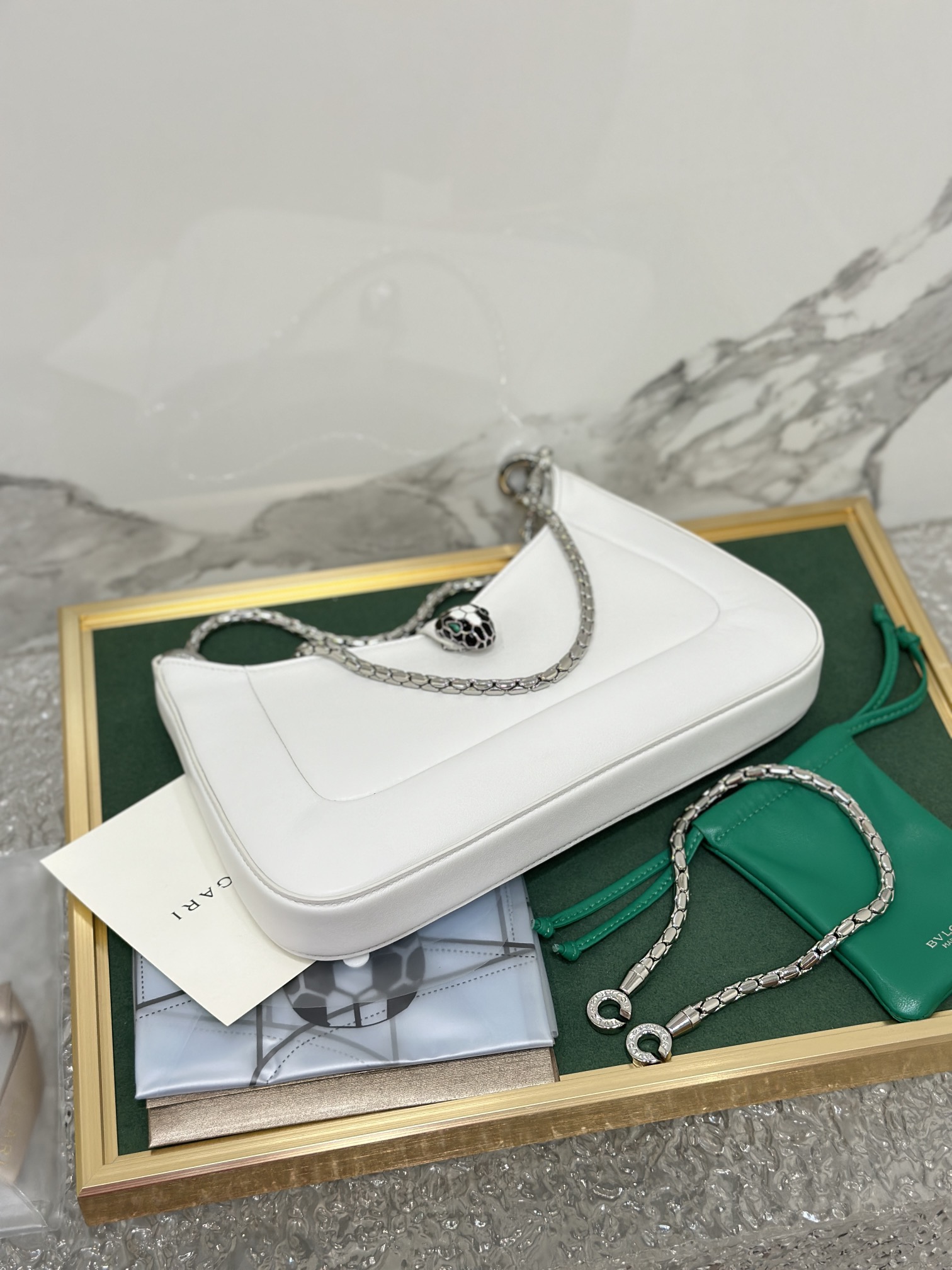 Handbags Bvlgari 293208 size:27.5*18*3.5 cm - vstockx