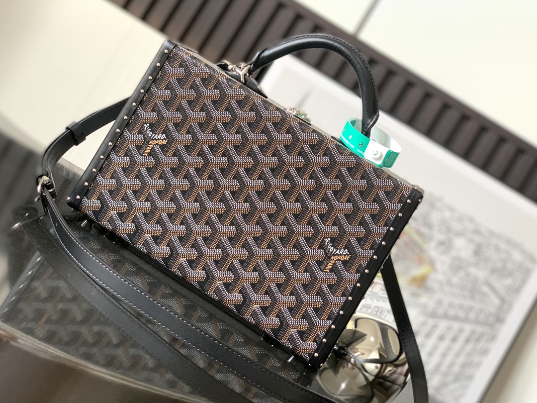 Handbags Goyard Grand Htel 8018 size:17*7.7*24.5 cm - vstockx