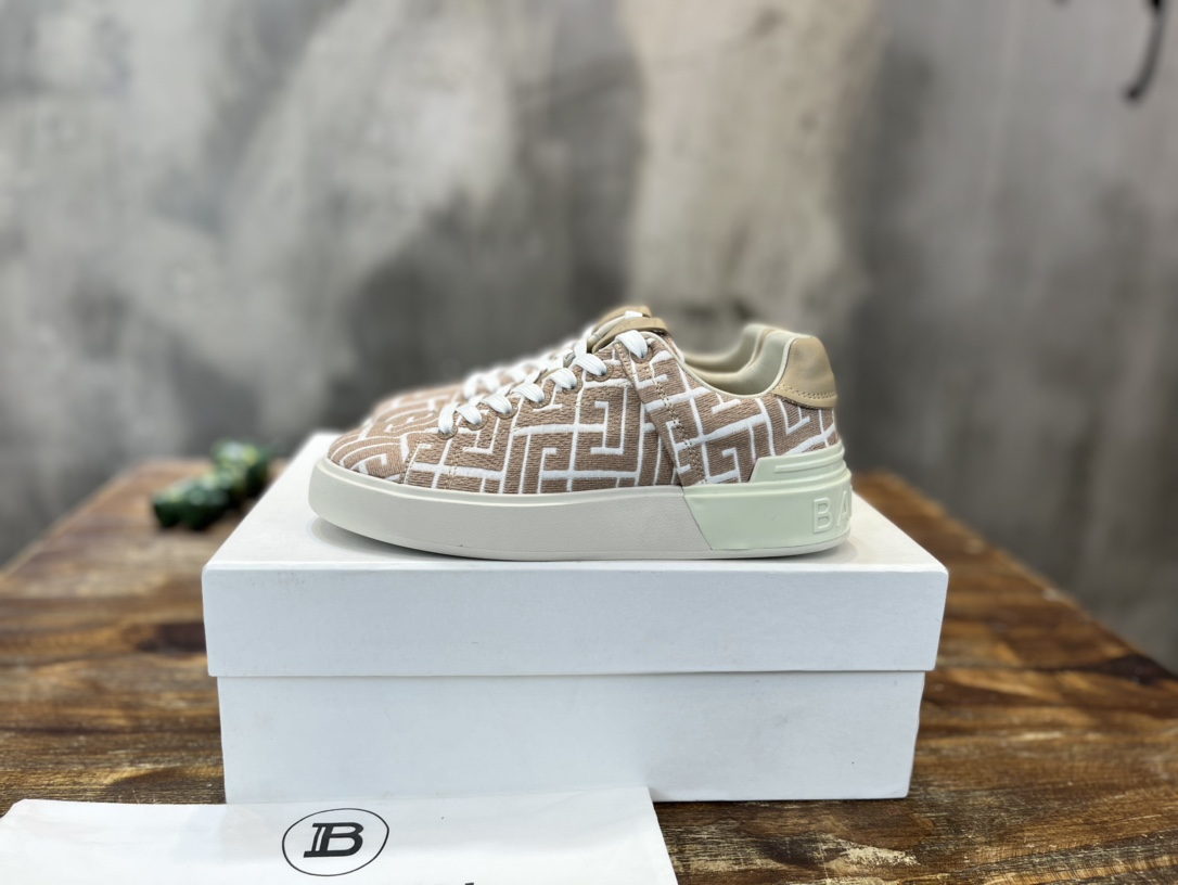 Balmain B-Court sneaker 47 - vstockx
