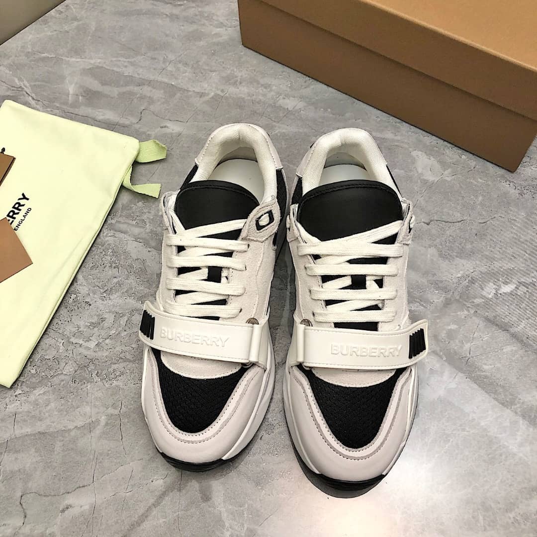 Burberry Regis Black White Archive Beige - vstockx