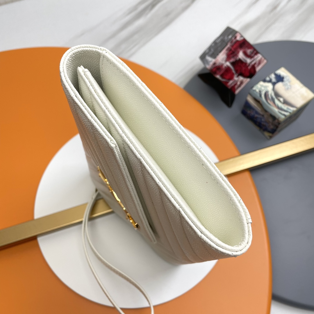 Handbags SAINT LAURENT 617662 size 21x16x3 cm - vstockx