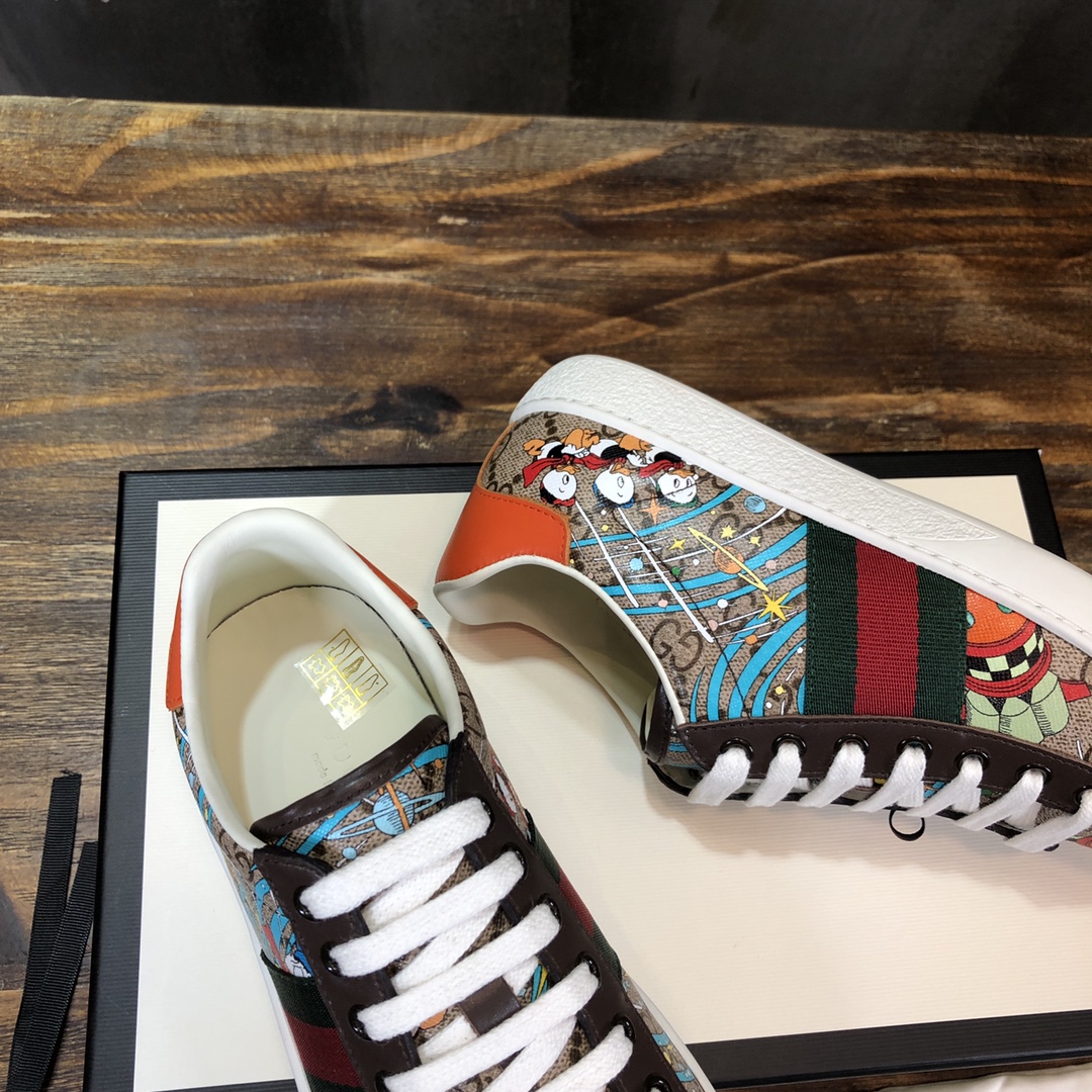 Gucci Ace x Disney Huey, Dewey, Louie Print - vstockx