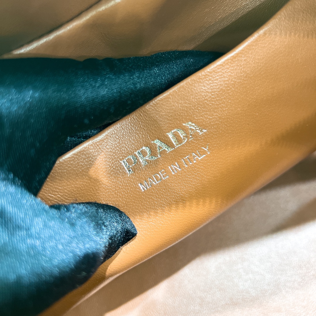 handbags prada 1BA365 31*16*13.5 - vstockx