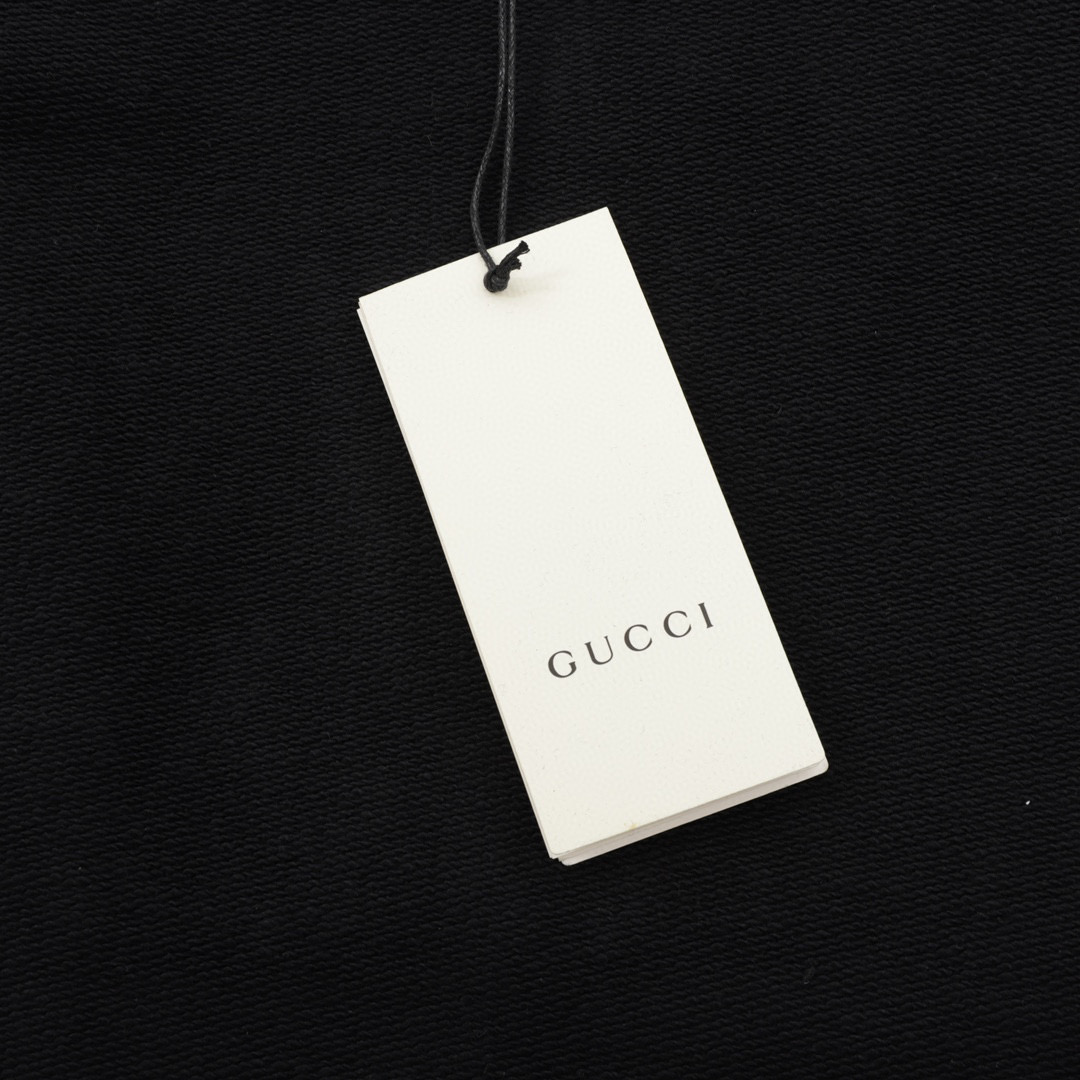 Clothes Gucci 410 - vstockx