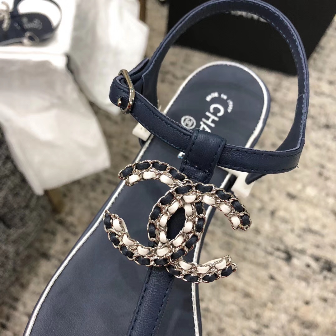 Chanel Slides 40 - vstockx