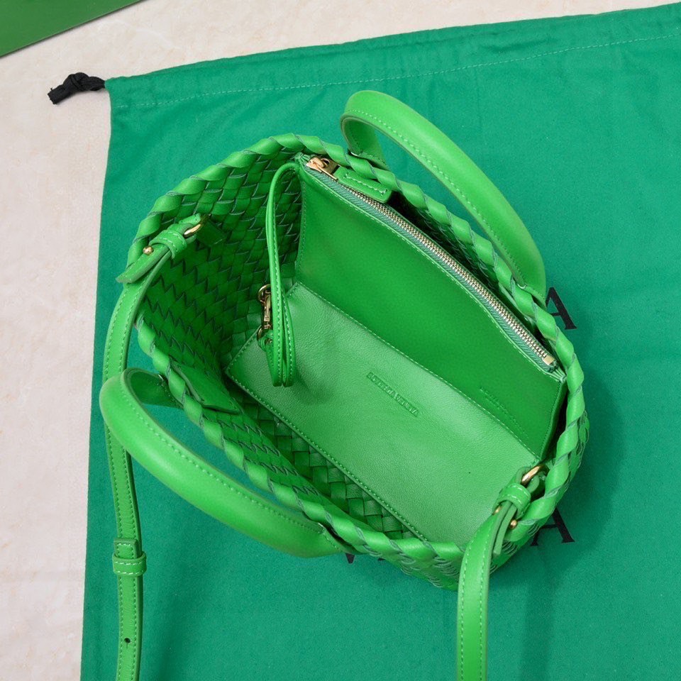 handbags Bottega Veneta 5211# SIZE:20*16*13CM - vstockx