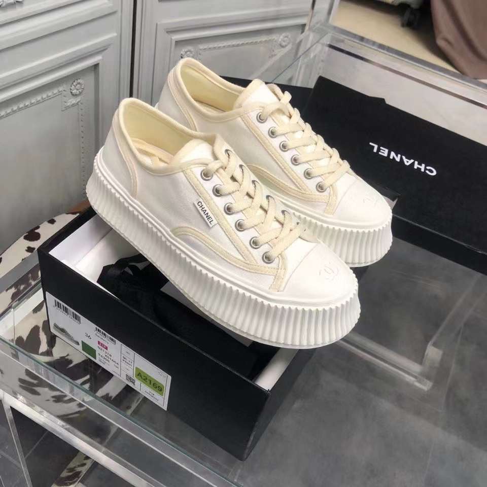 Chanel Platform Sneaker 25 - vstockx