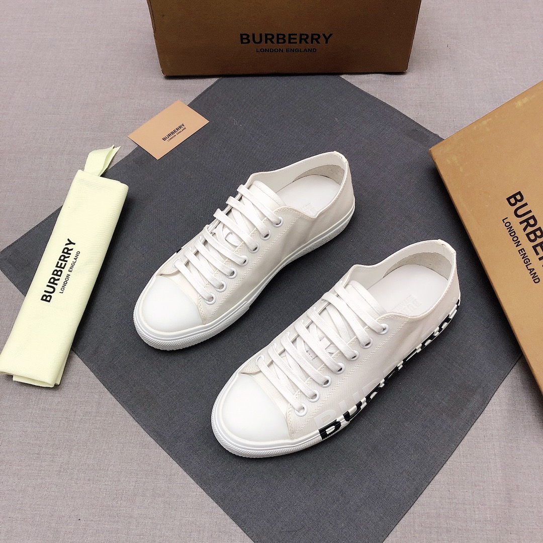 Burberry Perforated Check Sneaker 20 - vstockx