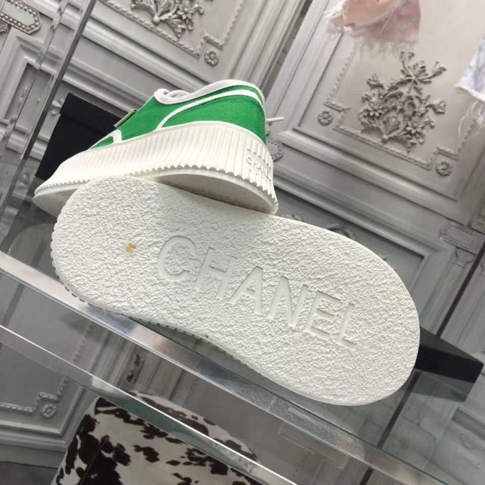 Chanel Platform Sneaker 28 - vstockx