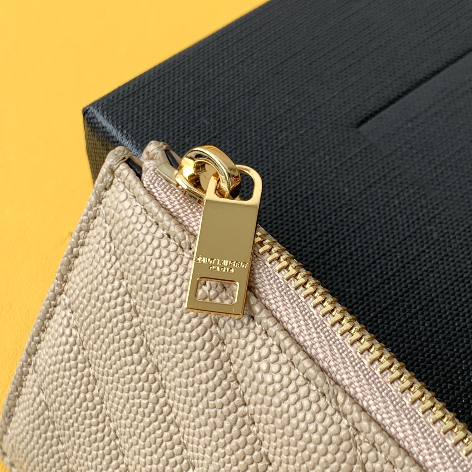 Handbags SAINT LAURENT 607915 size 13  8 cm - vstockx