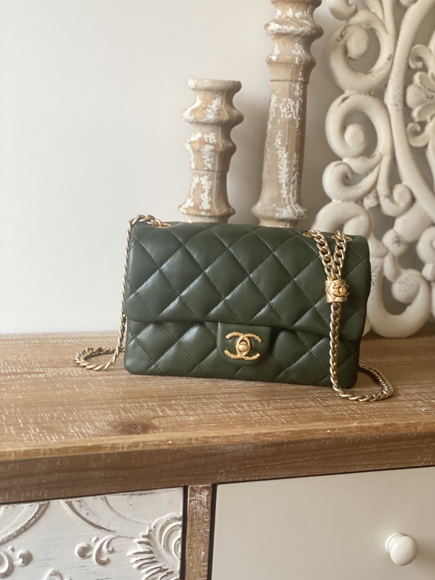 Handbag Chanel AS3393 size 14x22x8 cm - vstockx