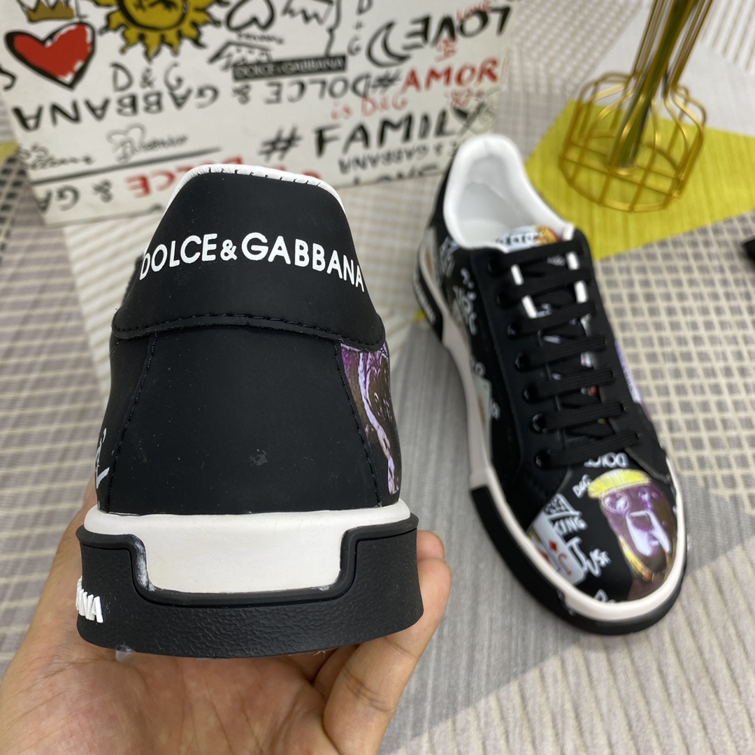 Dolce & Gabbana Low Tops Sneakers 102 - vstockx