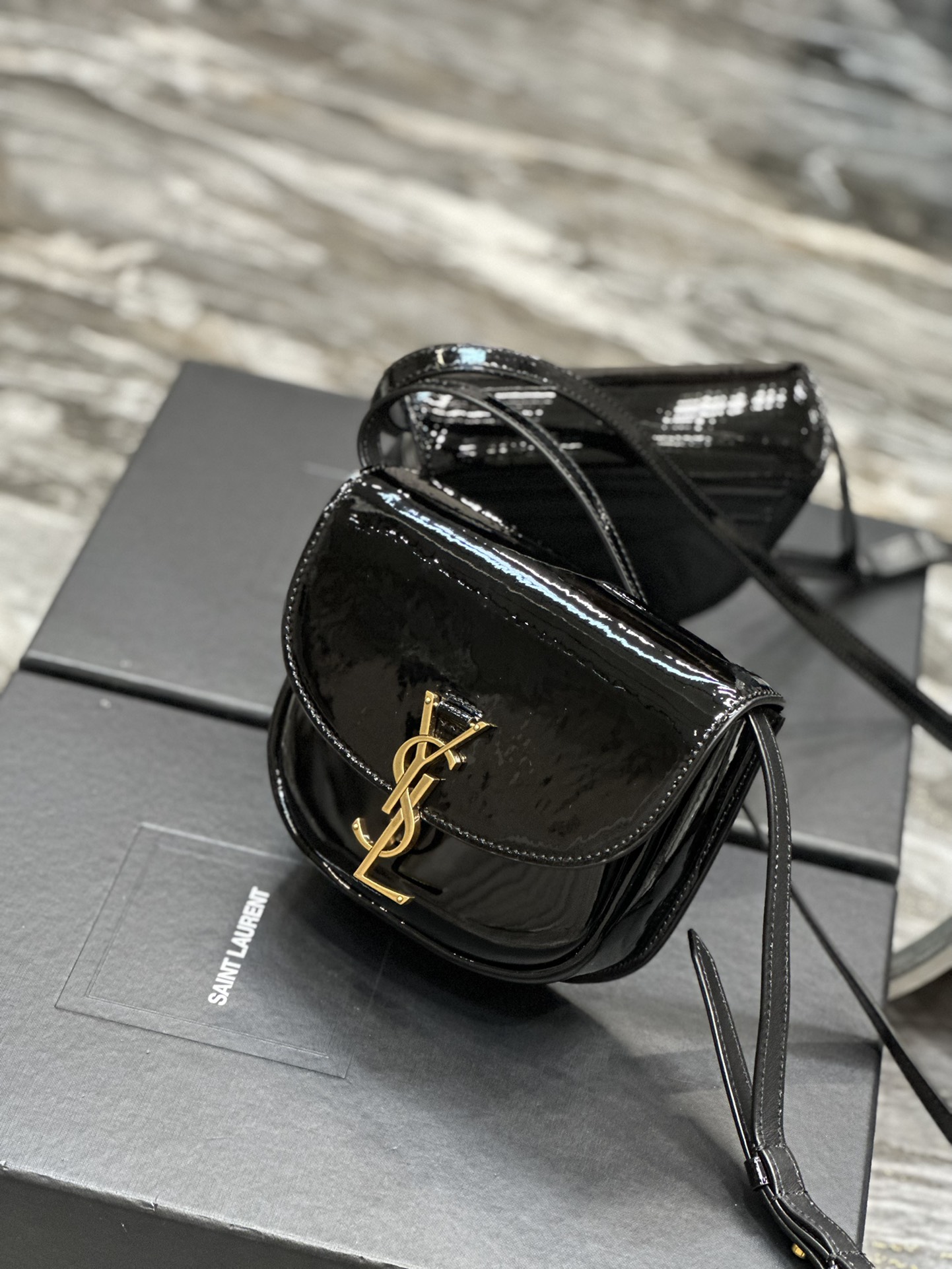 Handbags SAINT LAURENT 619740 size 15.5x10.5x5.5 cm - vstockx