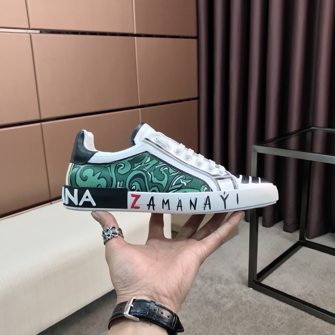 Dolce & Gabbana Low Tops Sneakers 122 - vstockx