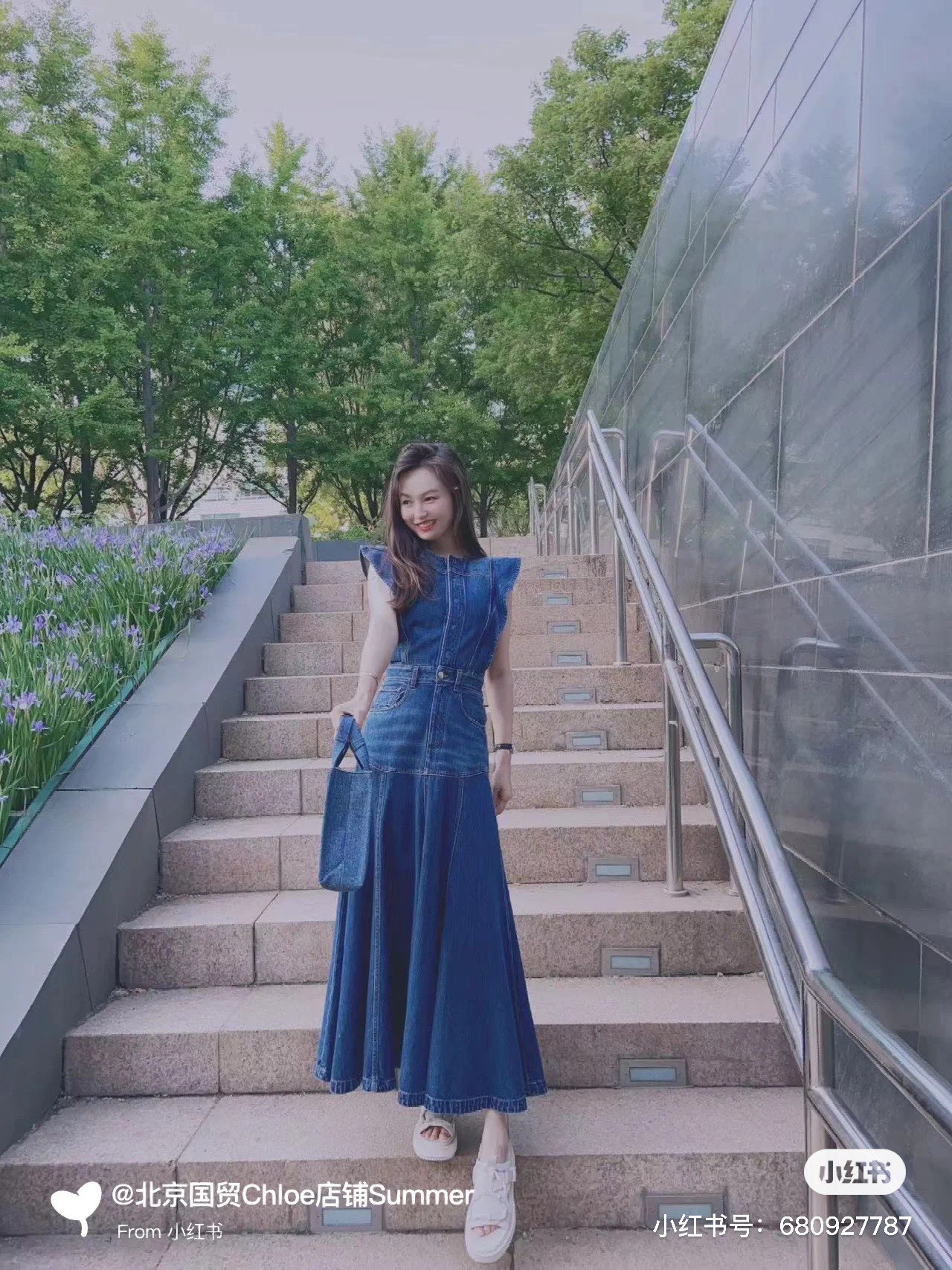 Handbags Chloe Woody Mini - vstockx