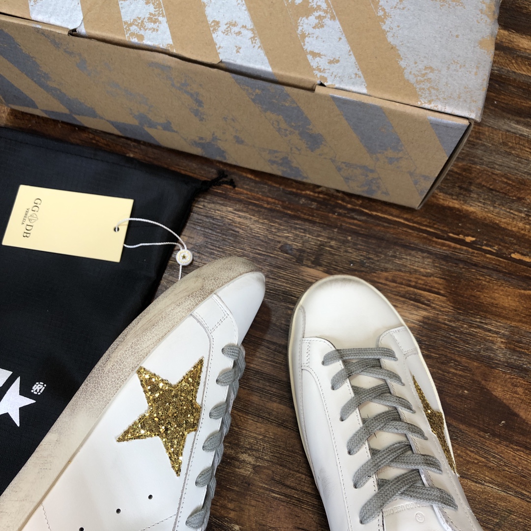 Golden Goose Superstar distressed-finish sneakers 10 - vstockx