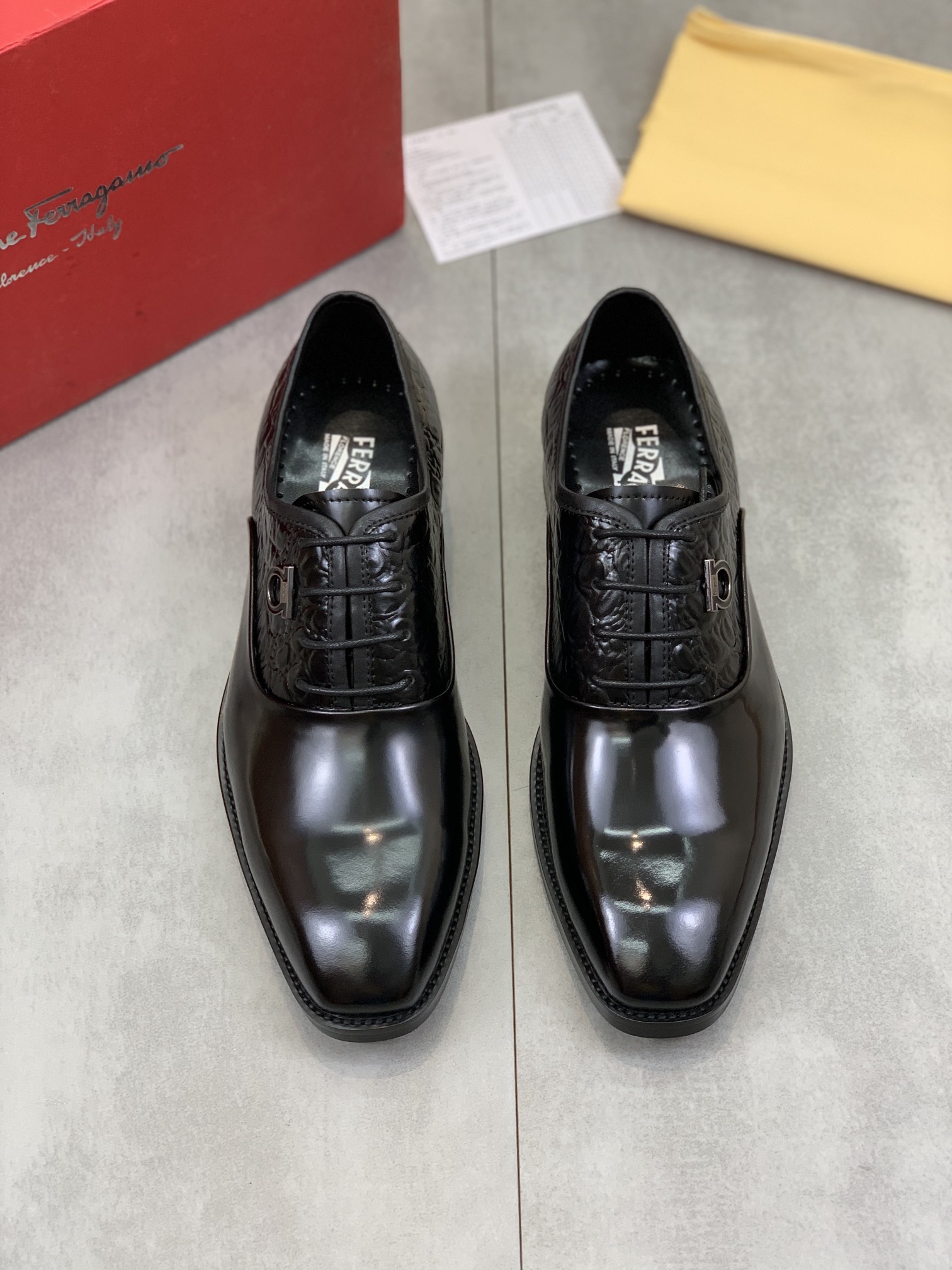 Salvatore Ferragamo Boots 12 - vstockx