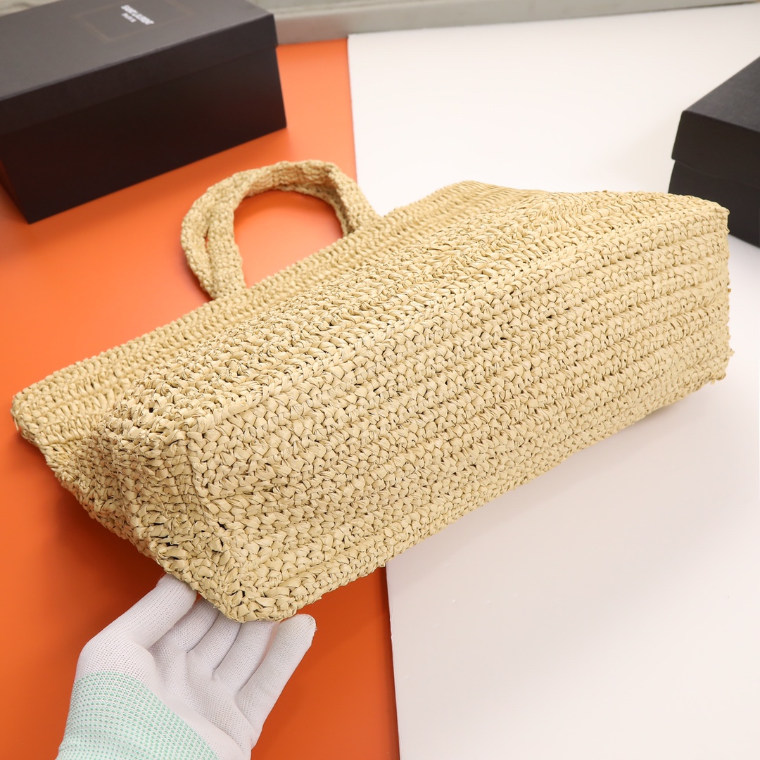 Handbags SAINT LAURENT 688864 size 38  35  14.5 cm - vstockx