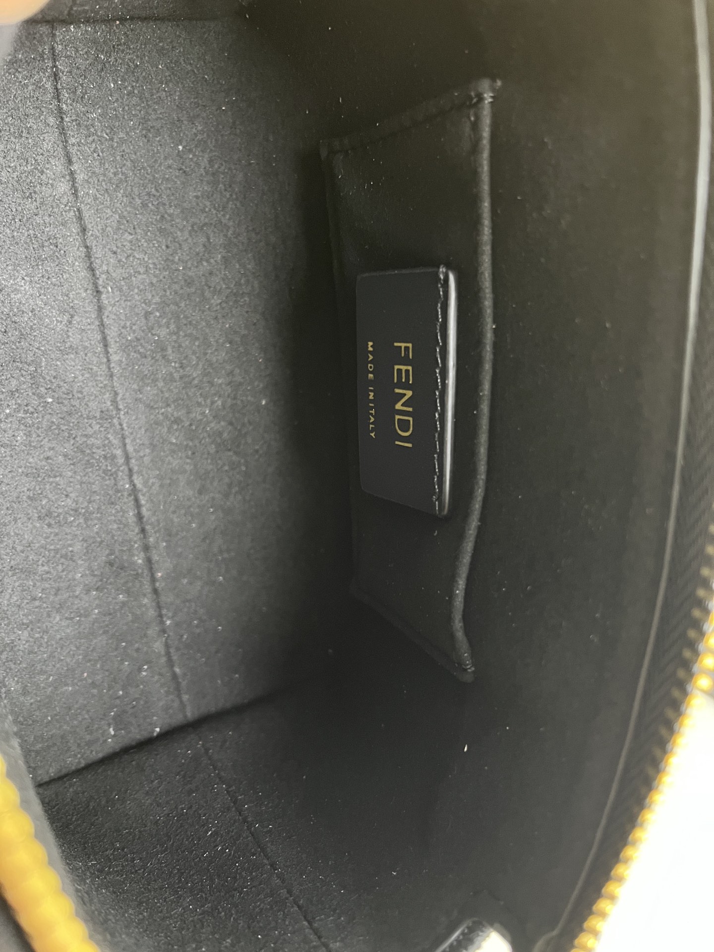 handbags FENDI 228 size:20.5*12*9cm - vstockx