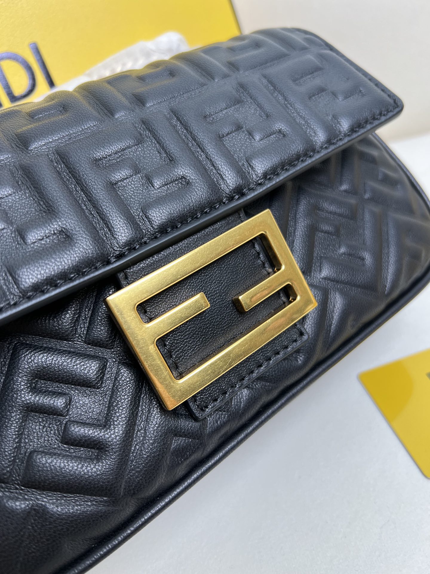 handbags FENDI 8BR793 size:24*14.5*7cm - vstockx