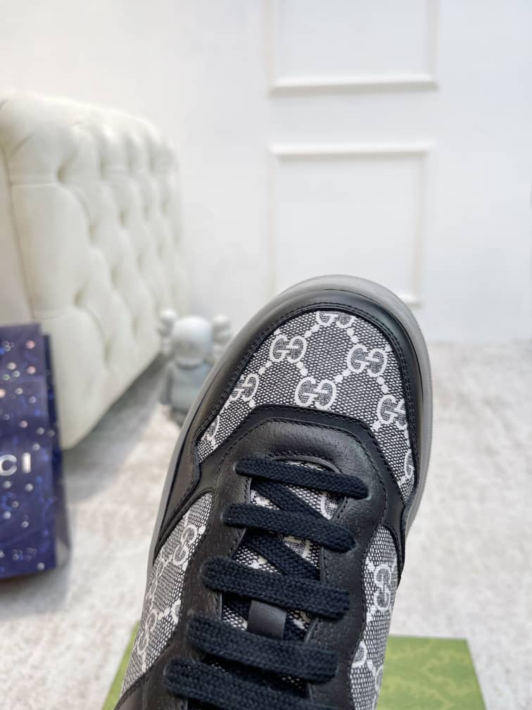 Gucci GG Sneaker Black leather trim - vstockx