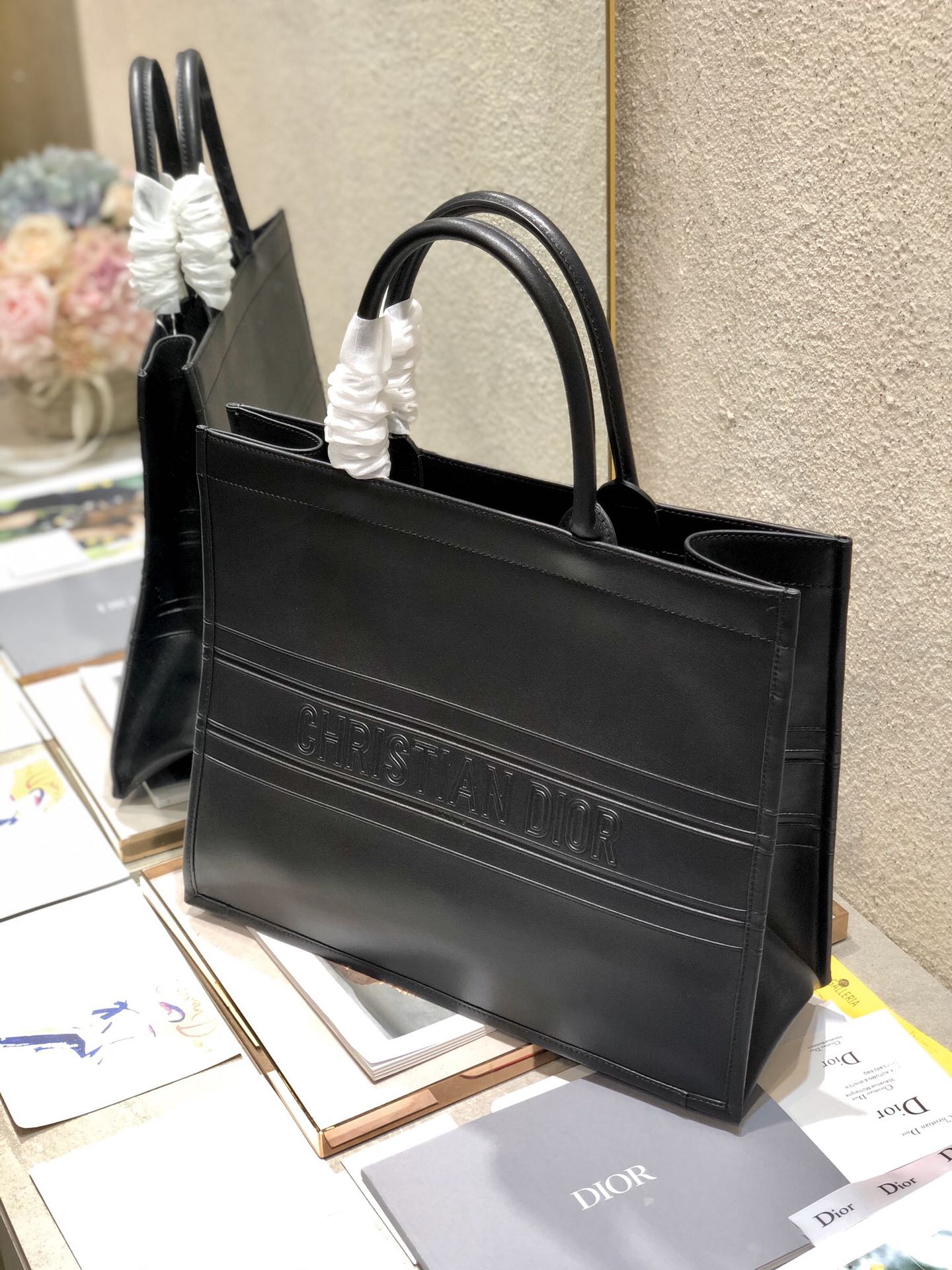 Handbags Dior book tote 1286730 size:41.5*32.5 cm - vstockx