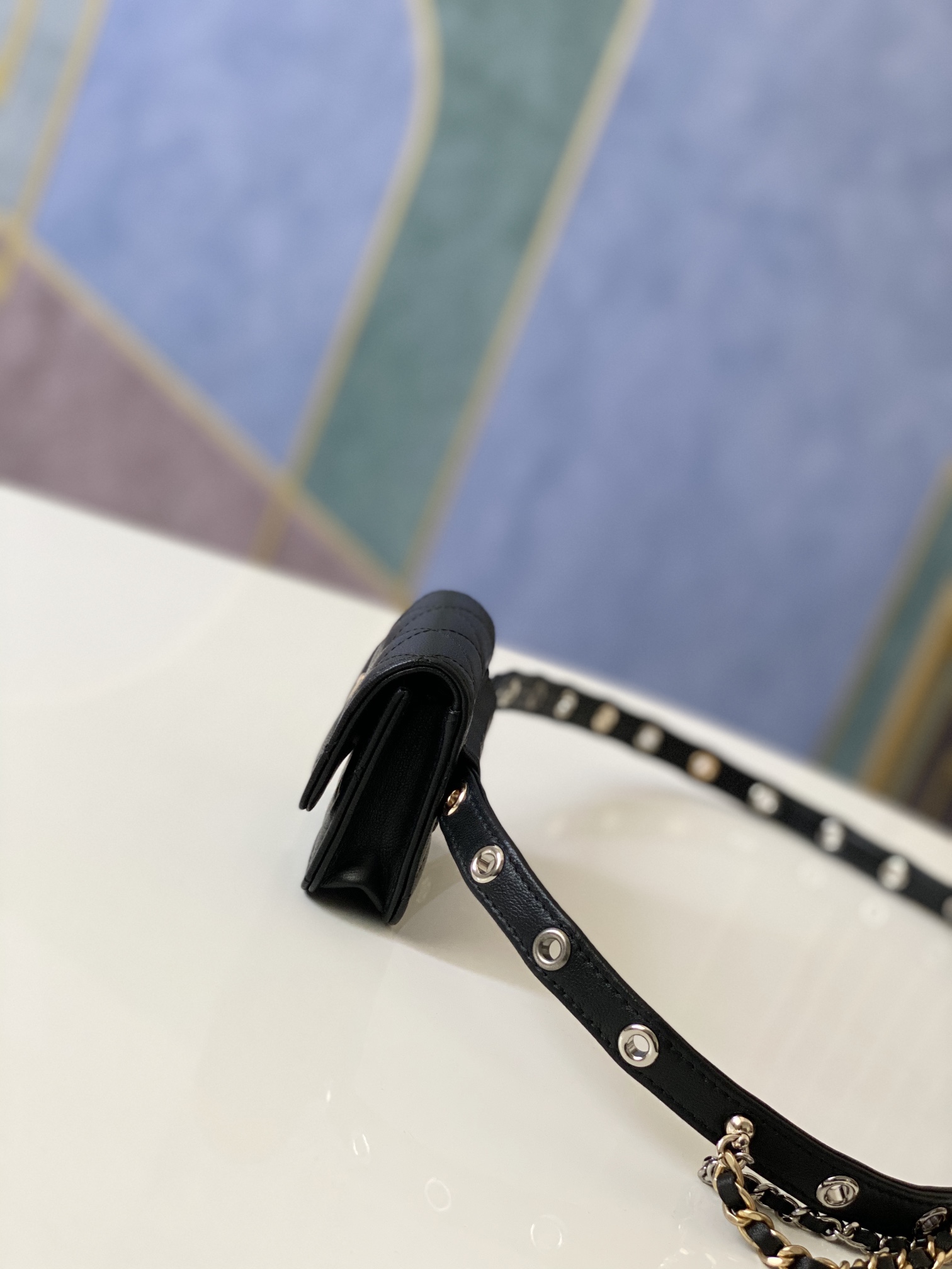 Handbag Chanel 81179 size 12 8.5 2.5 cm - vstockx