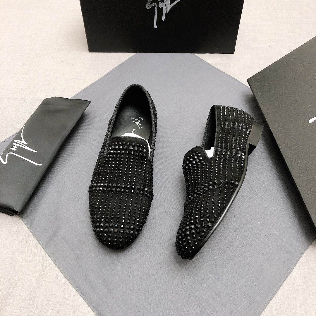 Giuseppe Zanotti Slip-on 10 - vstockx