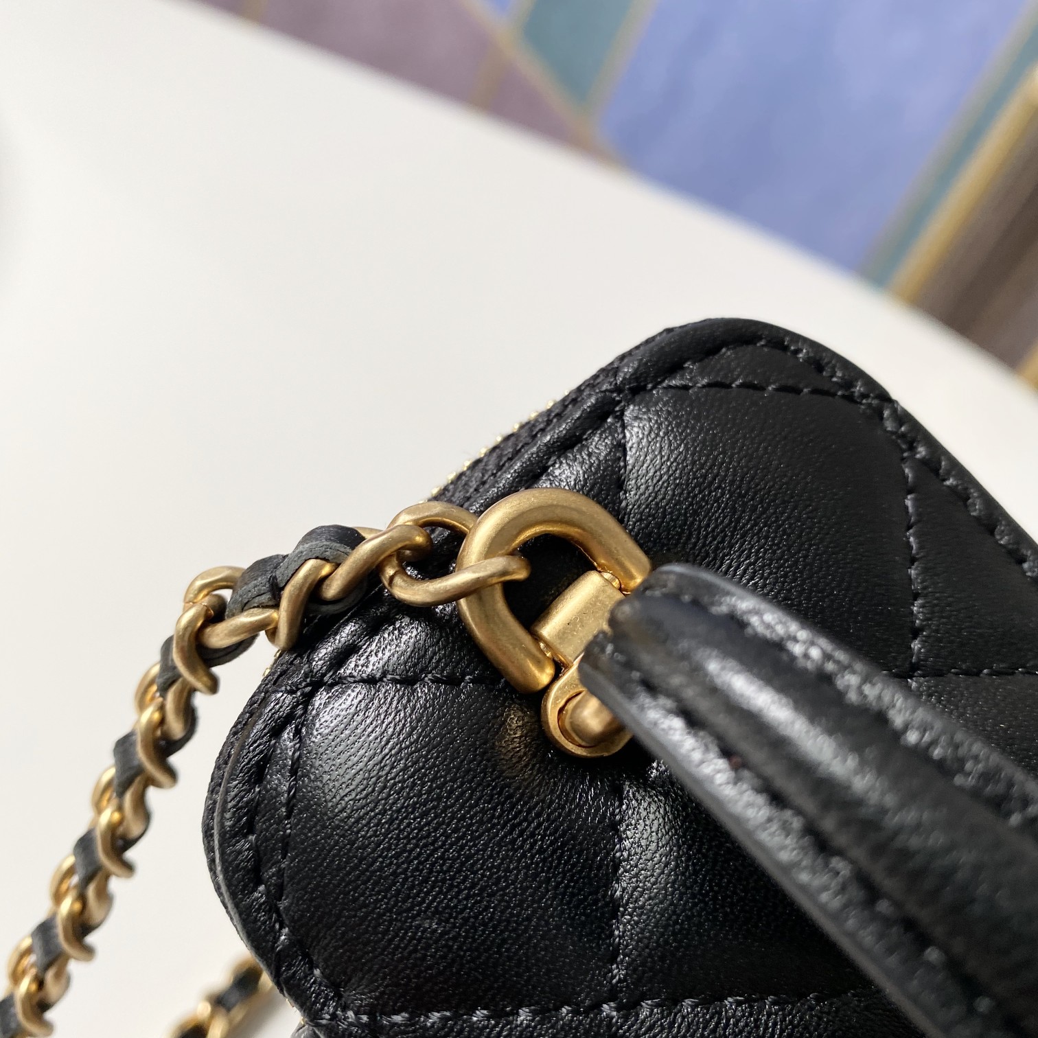 Handbag Chanel 81113 size 10 7 9 cm - vstockx