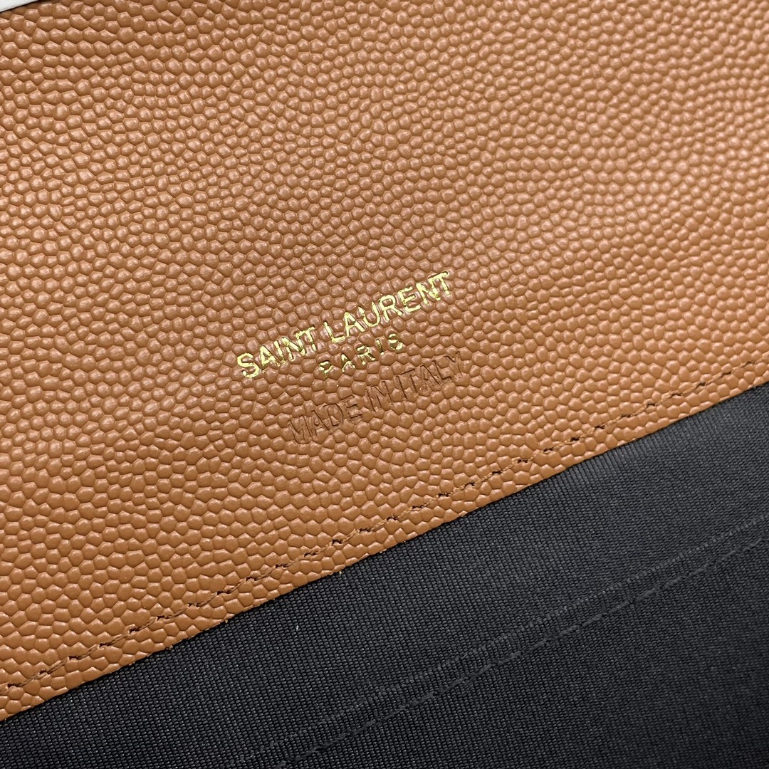 Handbags SAINT LAURENT 617662 size 21x16x3 cm - vstockx