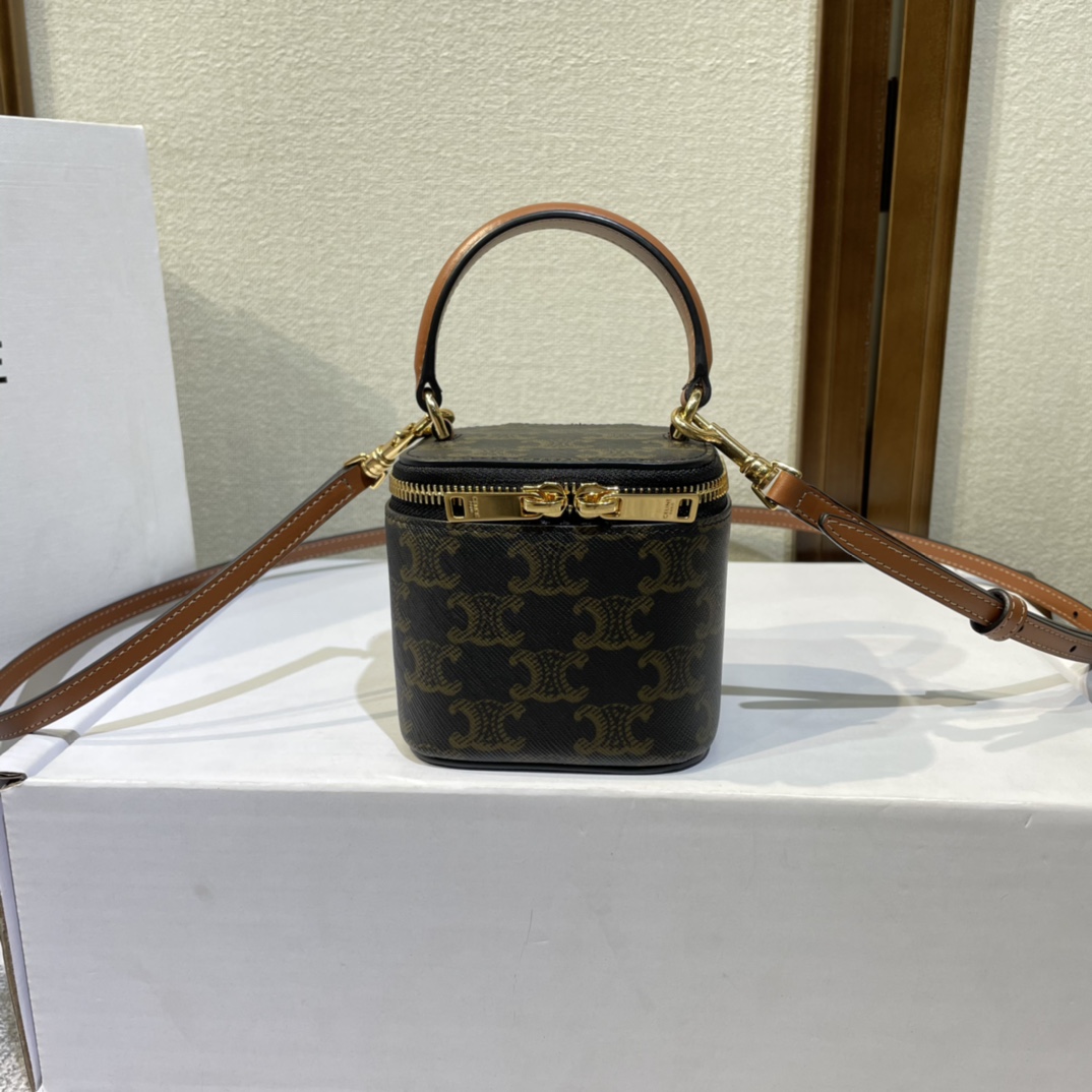 Handbags CELIN 101762 size:9.5 X 8 X 9 cm - vstockx