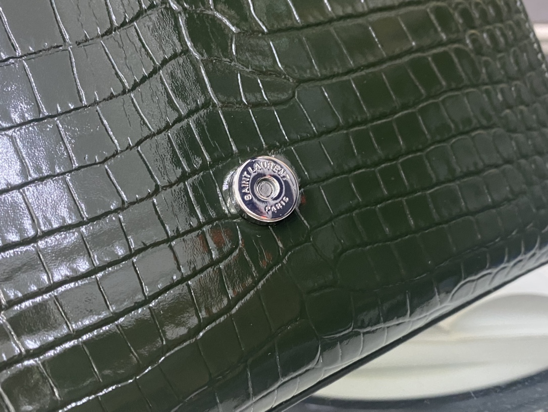 Handbags SAINT LAURENT 474366 size 20x13.5x5.5 cm - vstockx