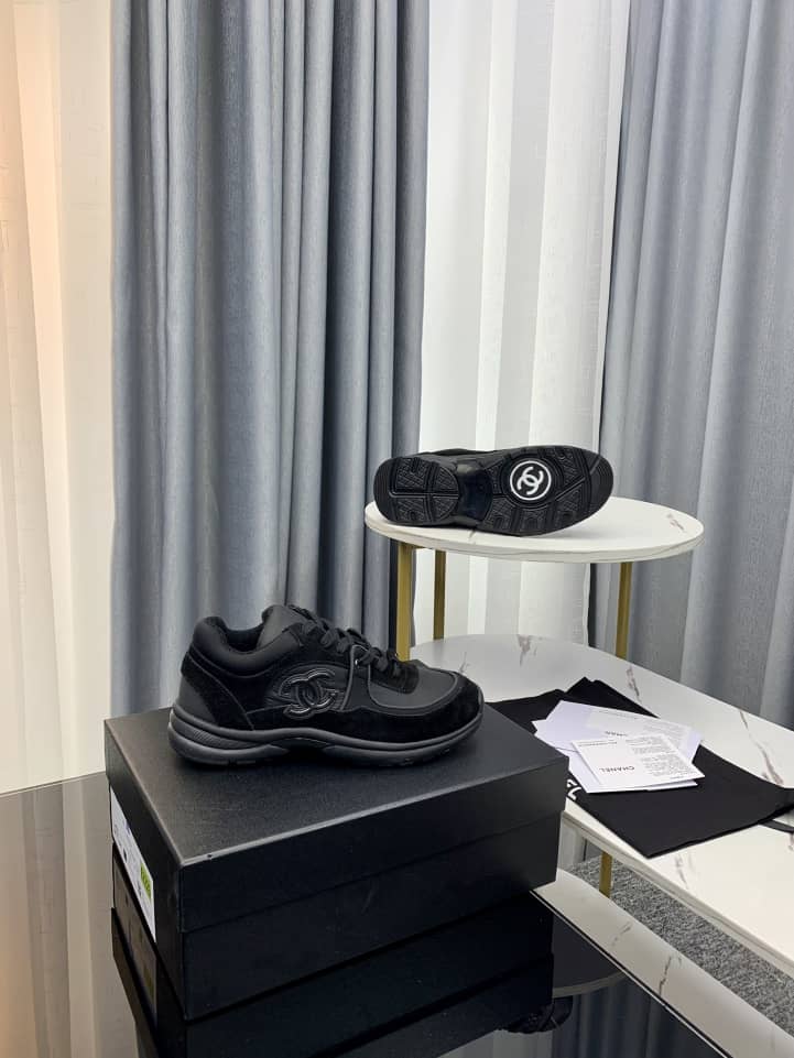 Chanel Fabric & Suede Calfskin Low Top Sneaker 59 - vstockx