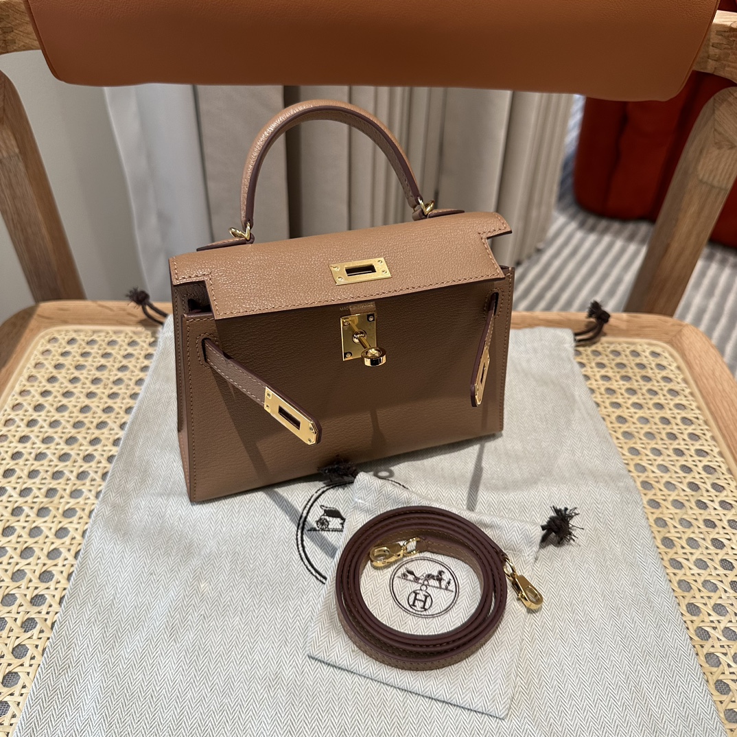 Handbags Hermes mini Kelly size:19 cm - vstockx
