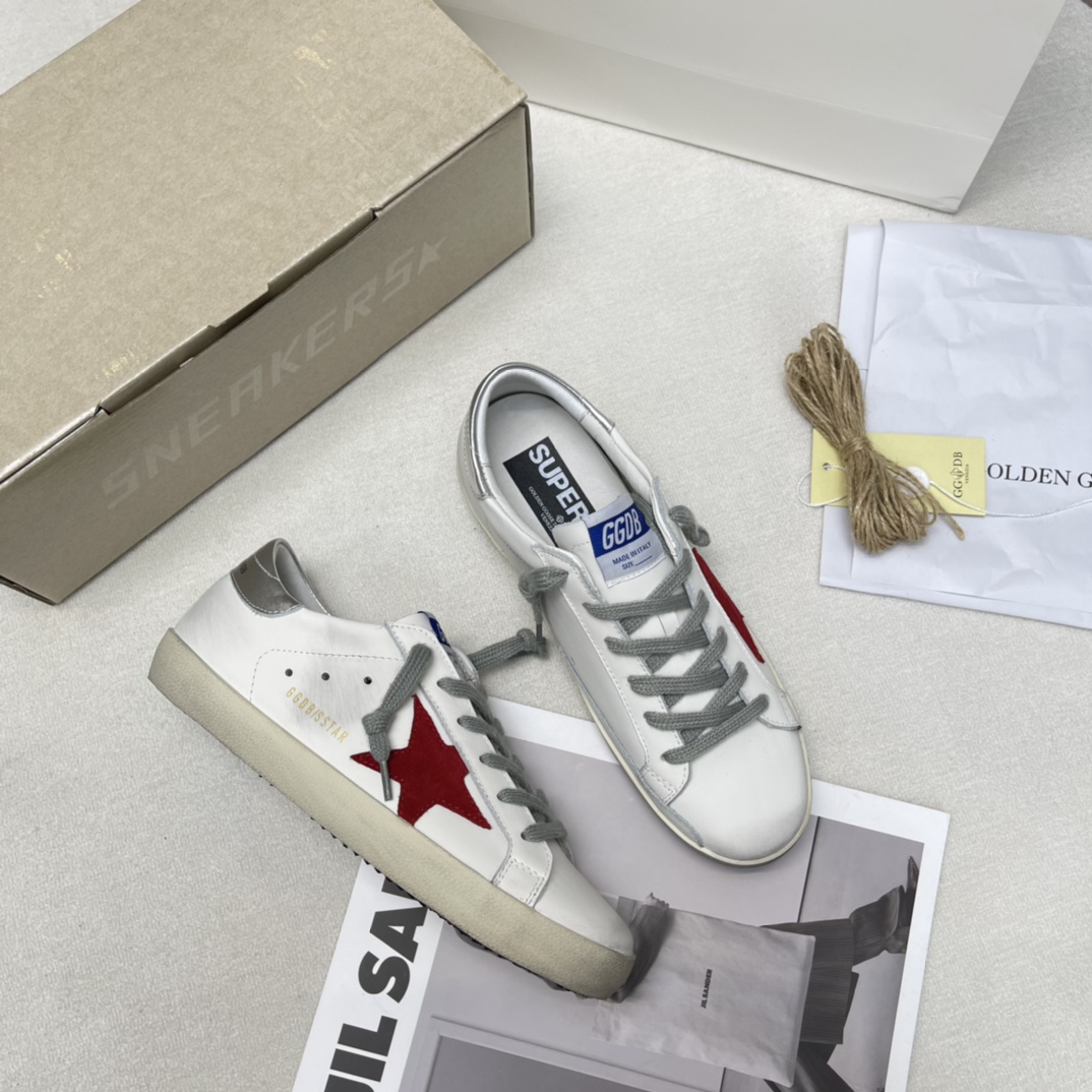 Golden Goose Superstar distressed-finish sneakers 24 - vstockx