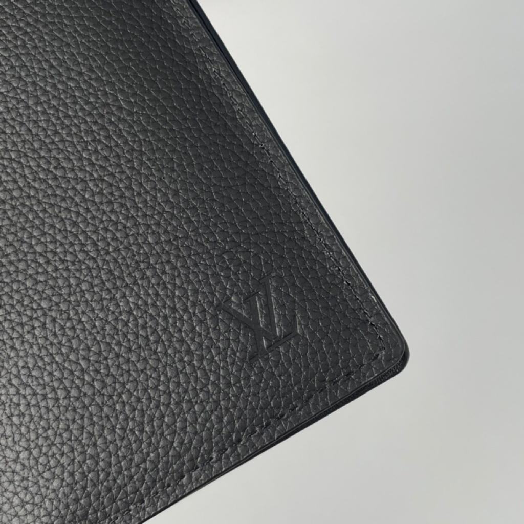 Handbag Louis Vuitton M58192 size 19*10*2 cm - vstockx