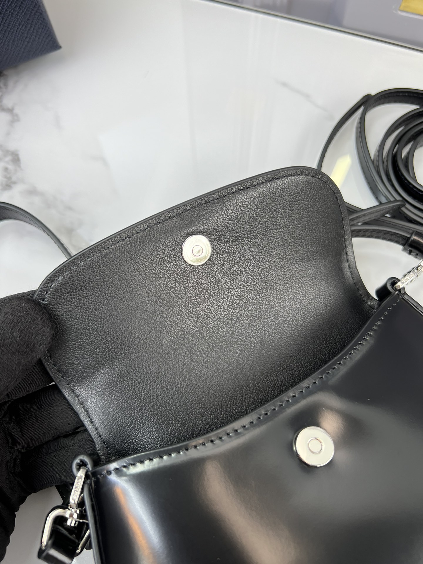 handbags prada 1BH188 17*14.5*7 - vstockx