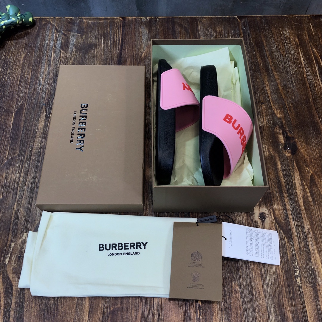 Burberry Slipper 6 - vstockx