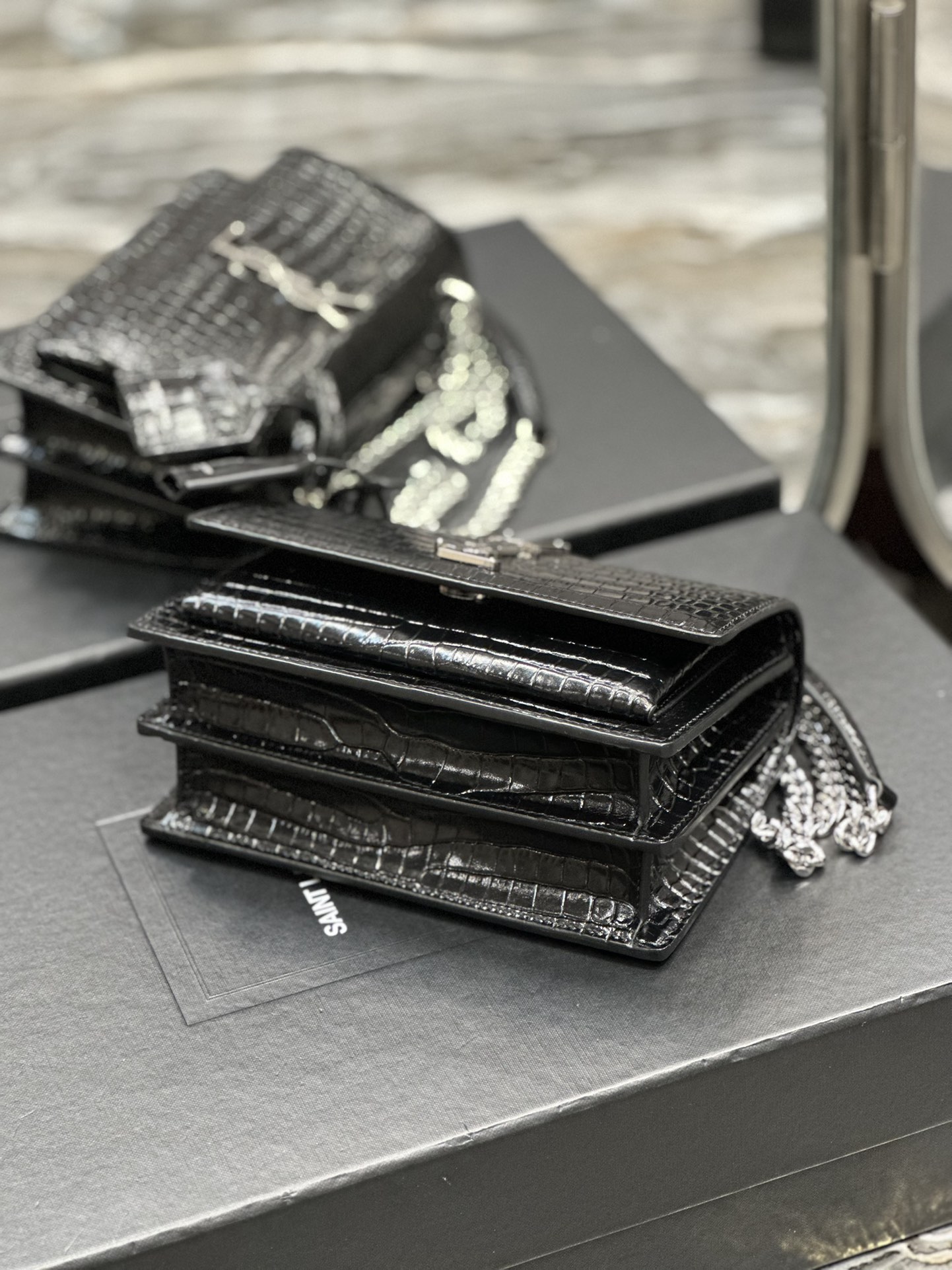 Handbags SAINT LAURENT 441972 size 19  13  8 cm - vstockx