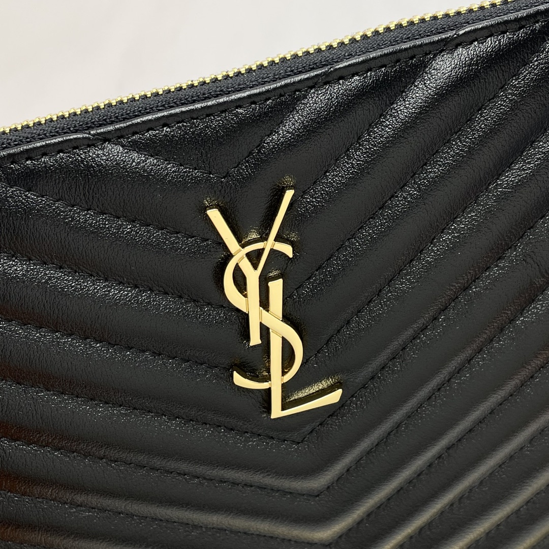 Handbags SAINT LAURENT 379039 size 24  17.5  1.5 cm - vstockx