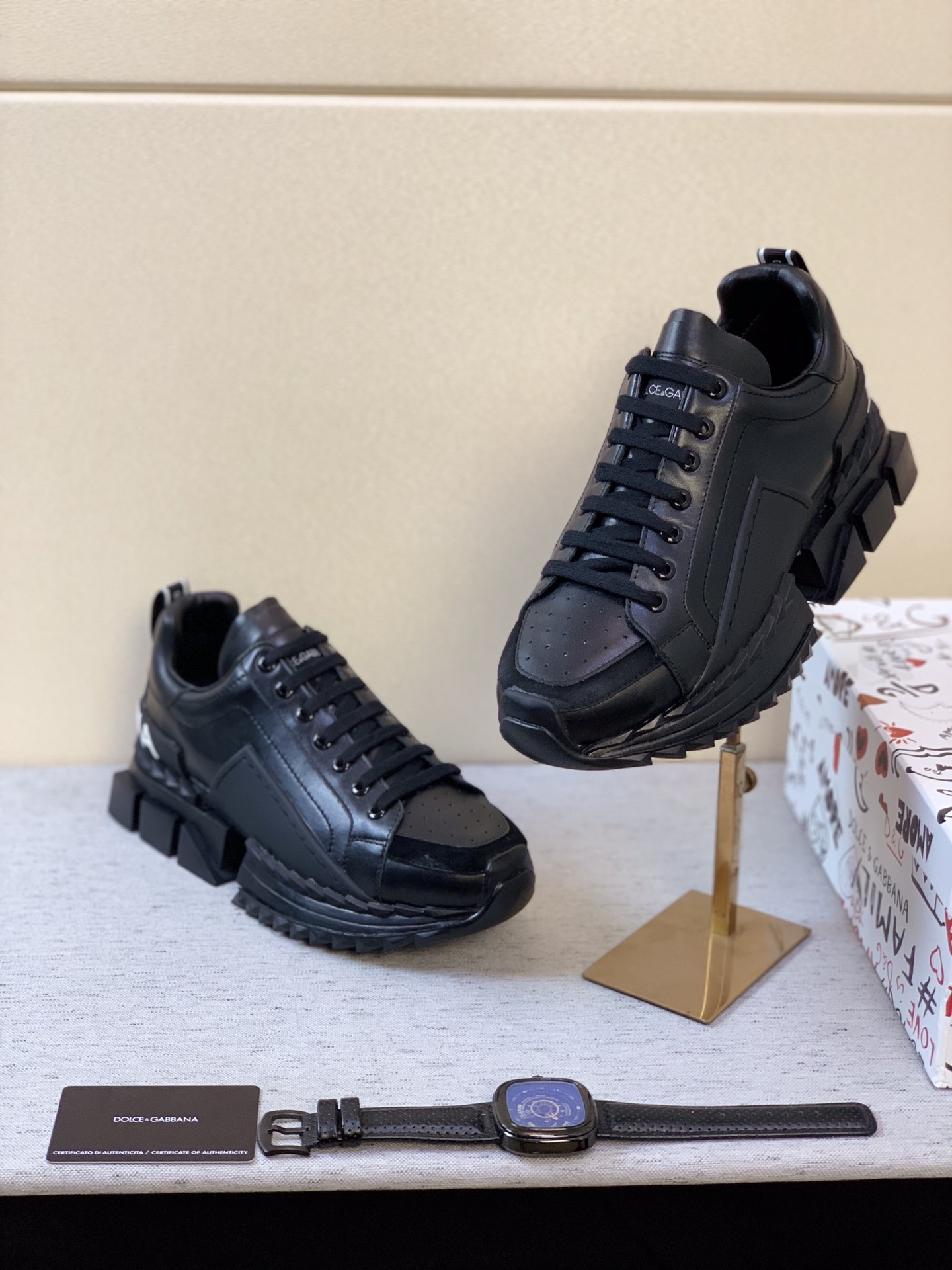 Dolce & Gabbana Low Tops Sneakers 37 - vstockx