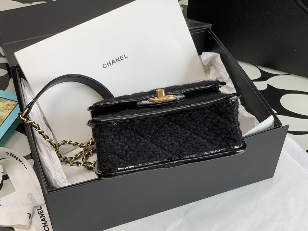 Handbag Chanel size *. * - vstockx