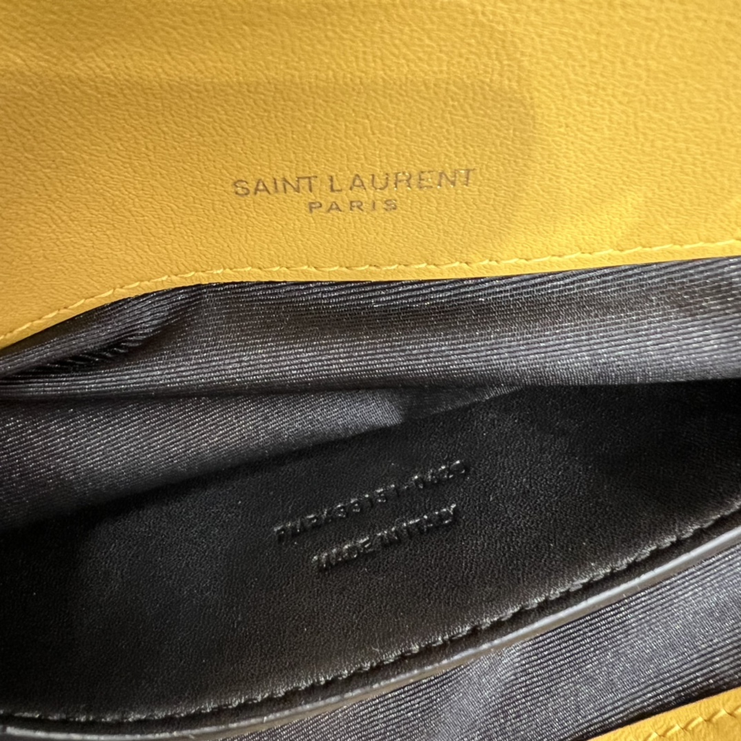 Handbags SAINT LAURENT 633151 size 22  16.5  12 cm - vstockx