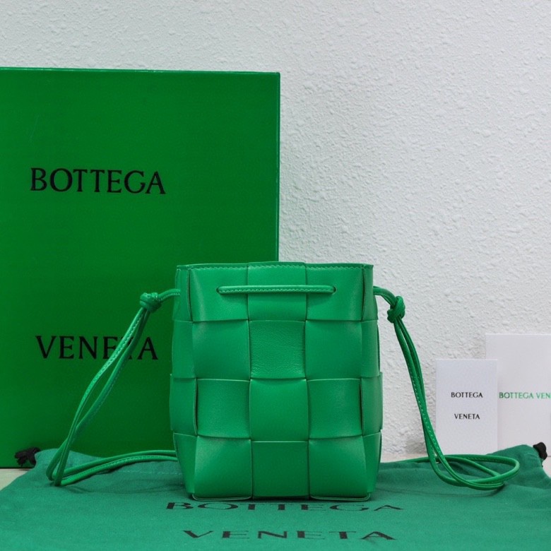 Handbags Bottega Veneta 6612 size:19 cm - vstockx