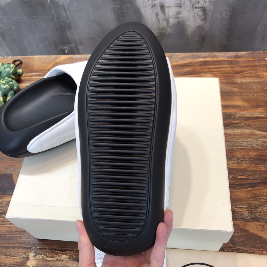 Balmain Quilted leather B-IT mules 17 - vstockx