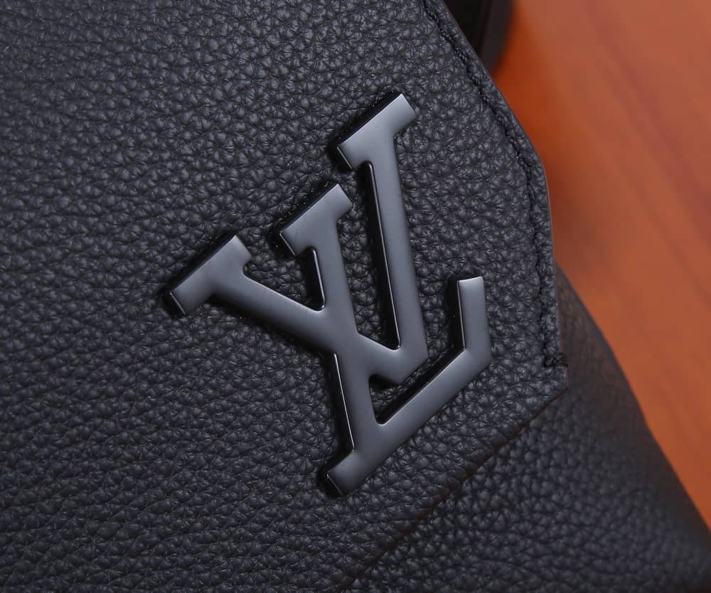 Handbag Louis Vuitton M22482 size 23.5*18*7 cm - vstockx