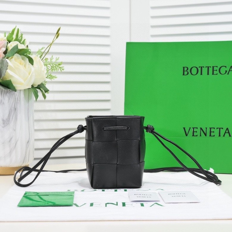 Handbags Bottega Veneta 6611 size:14*9*9 cm - vstockx