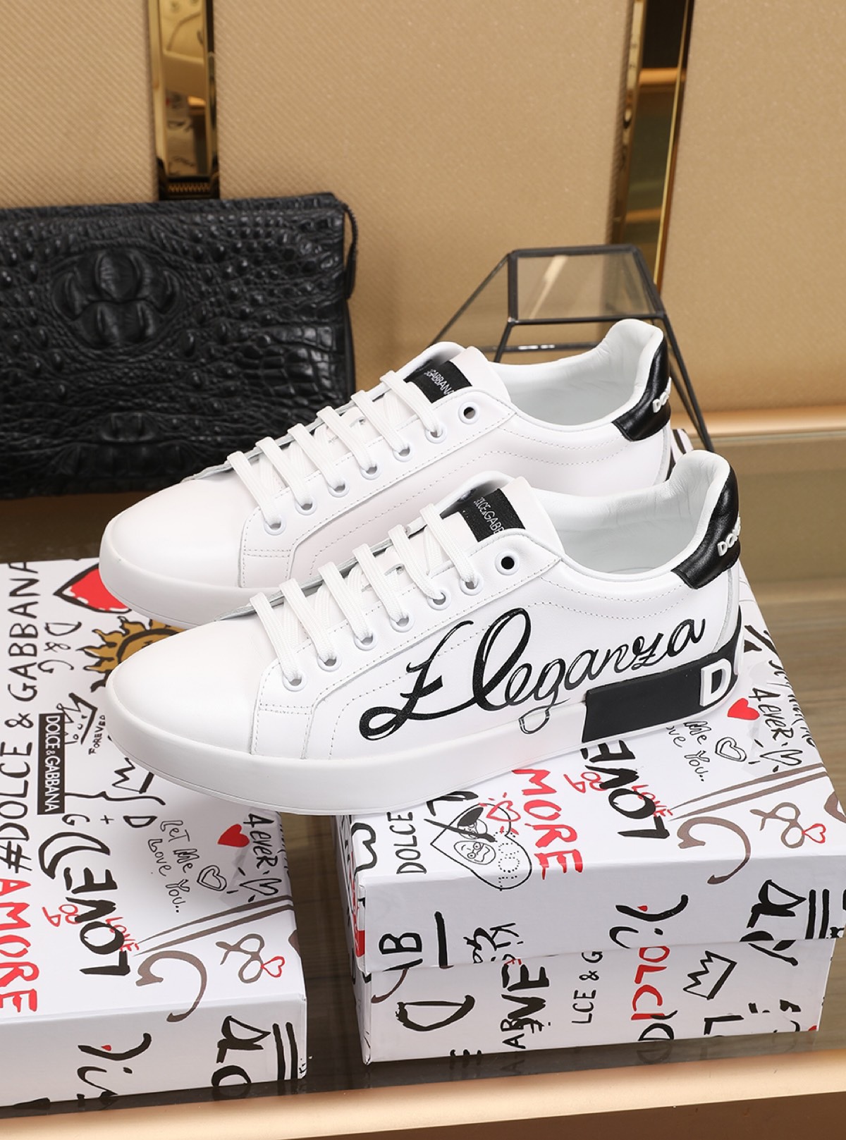 Dolce & Gabbana Low Tops Sneakers 71 - vstockx