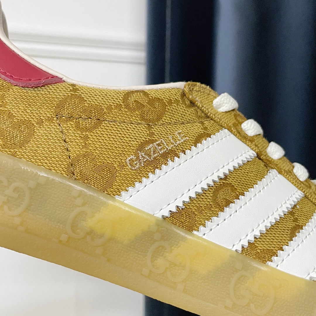 adidas x Gucci Gazelle Sneaker 6 - vstockx