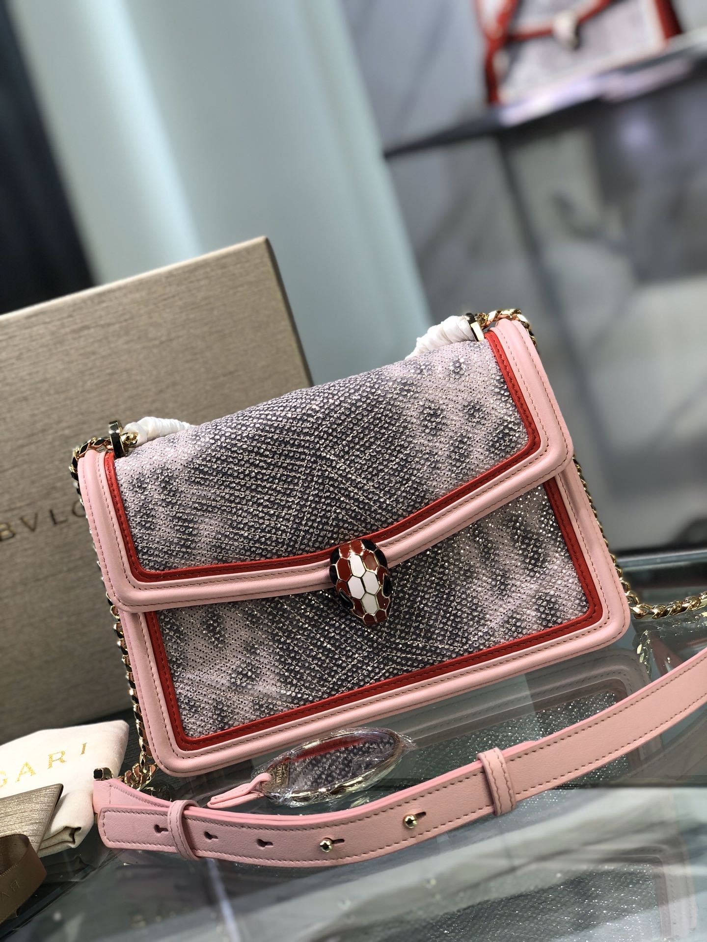 Handbags Bvlgari 287656 size:24*16*6.5 cm - vstockx